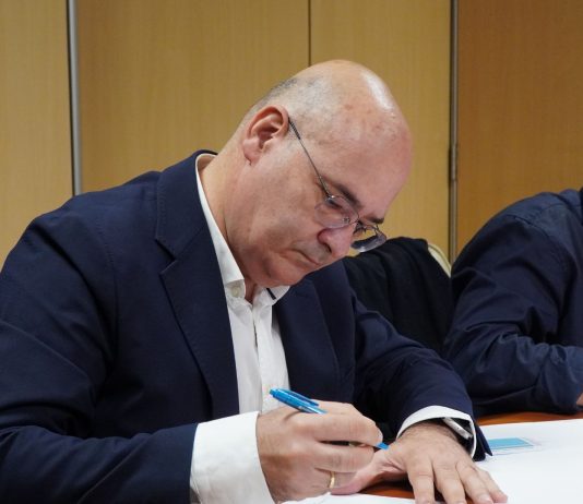 Compromiso firme con el profesorado canario