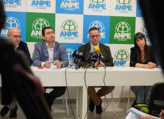 Reunión con el consejero para analizar la situación educativa