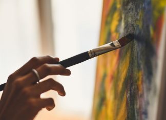 Mejoras para las Escuelas de Arte y Superiores de Diseño