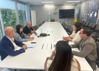 REUNIONES con GRUPOS POLÍTICOS por los PRESUPUESTOS de 2026